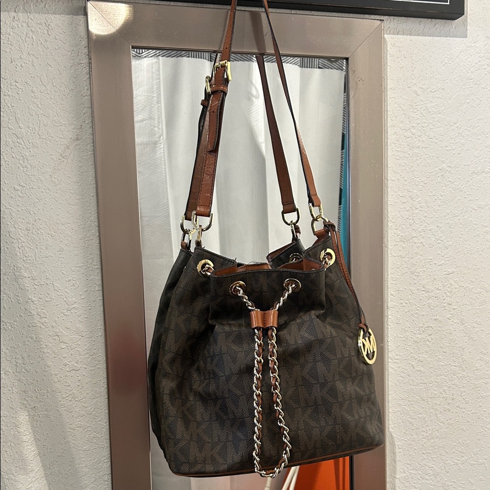 Michael Kors Frankie Drawstring Bucket Bag with gold hardware
